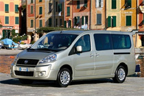 Noleggio Fiat Scudo 9 posti